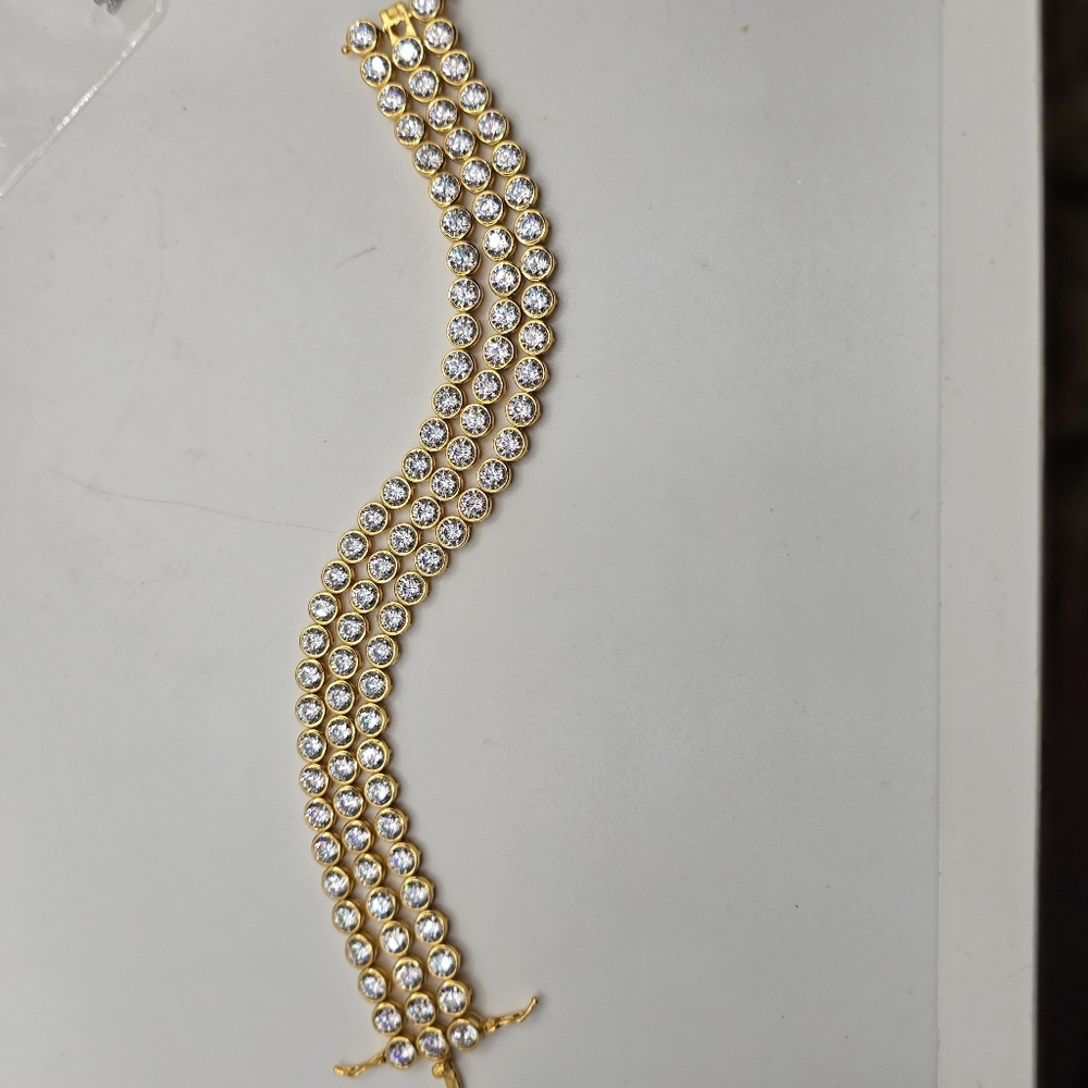 Elegant Gold and Silver Bracelet
